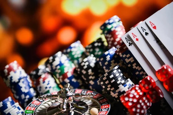 Slot games Aviator and Sweet Bonanza displayed on 8888slot mobile interface